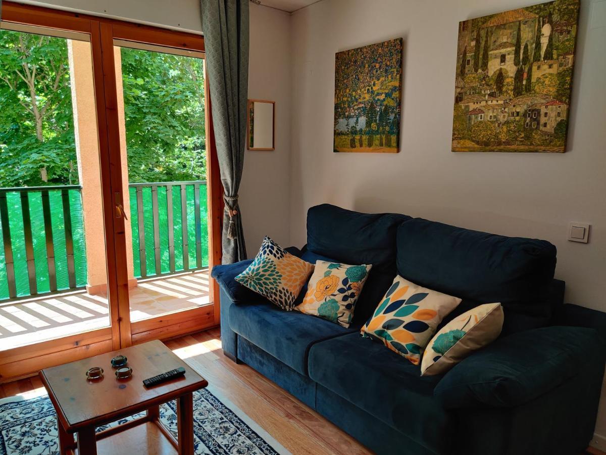 Apartmán "Leo Pixel" Avairent Canfranc Estacion Exteriér fotografie