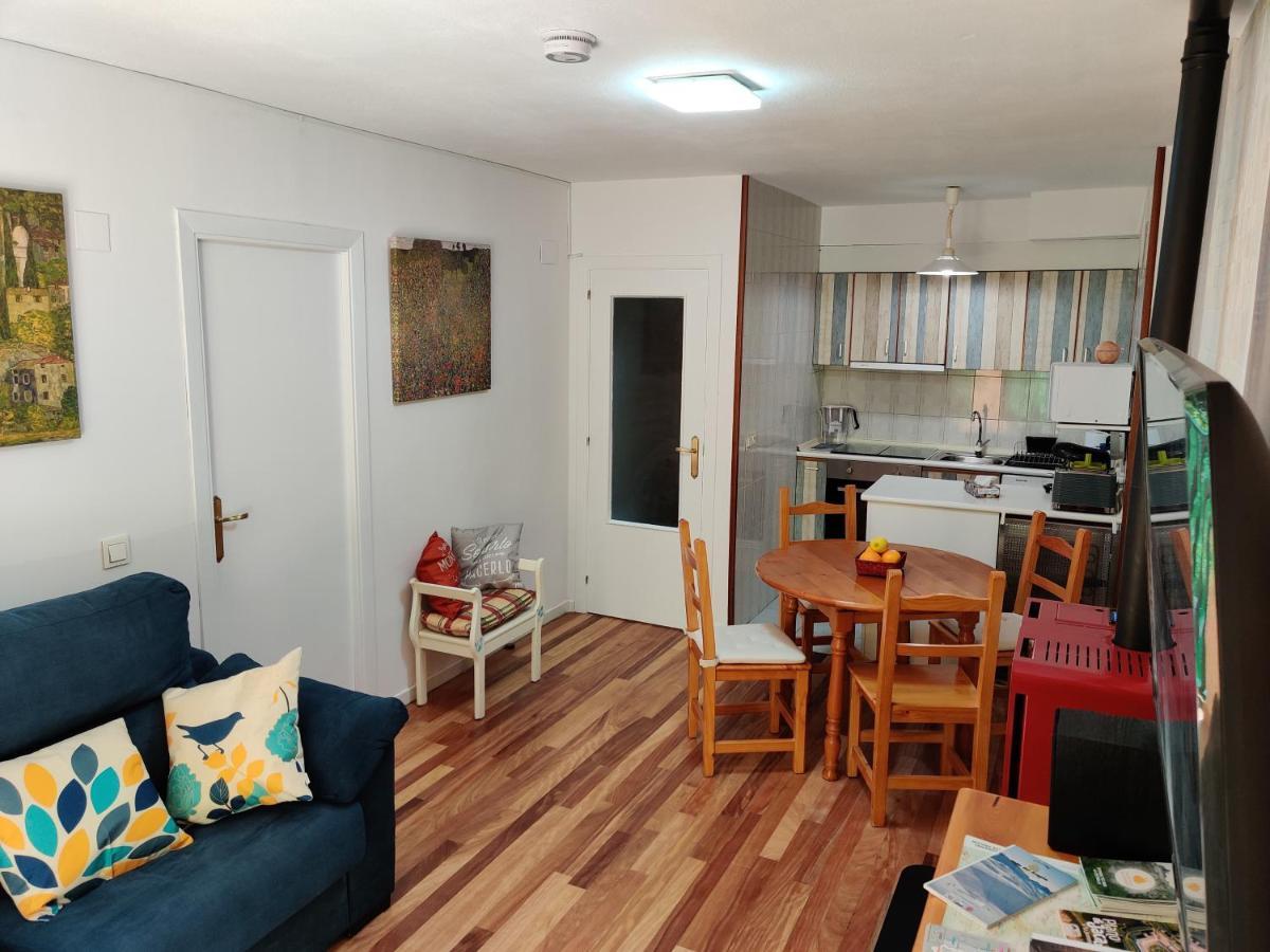 Apartmán "Leo Pixel" Avairent Canfranc Estacion Exteriér fotografie
