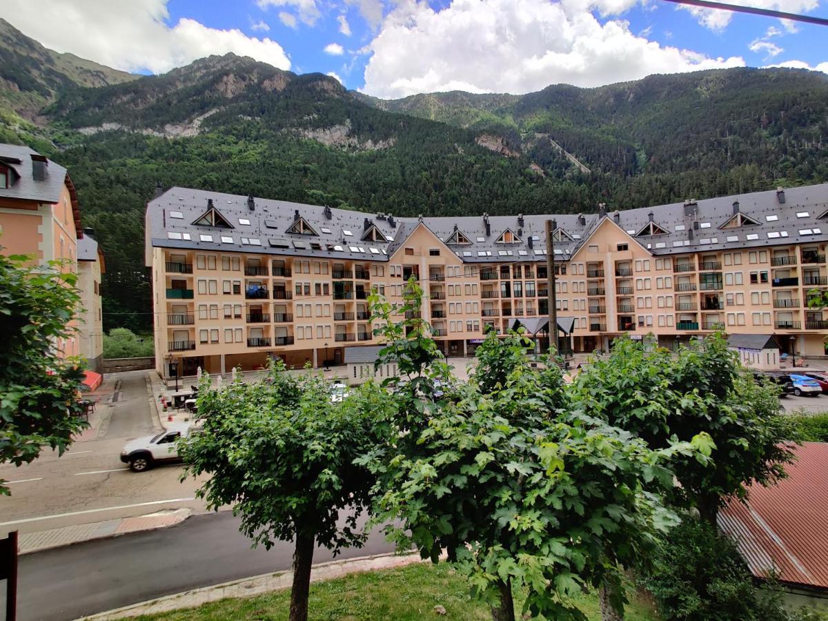 Apartmán "Leo Pixel" Avairent Canfranc Estacion Exteriér fotografie