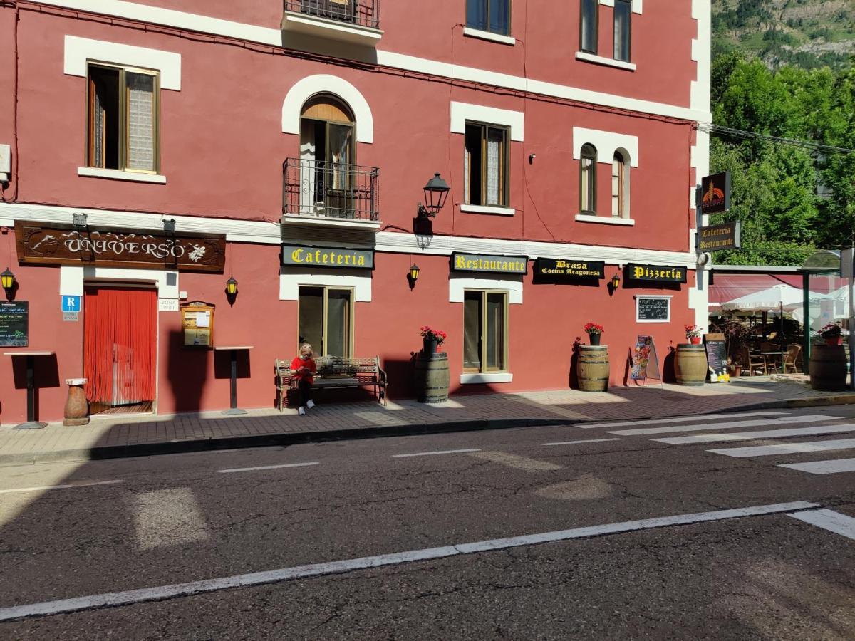 Apartmán "Leo Pixel" Avairent Canfranc Estacion Exteriér fotografie